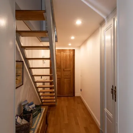 Selva Luxury Lakeview